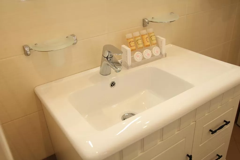 Gold 9 STD DBL 3.jpg